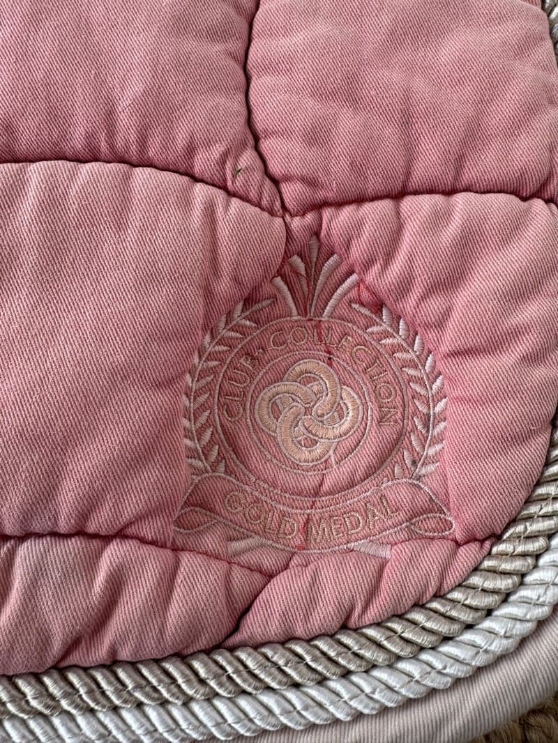Bild 2 av Rosa schabrak 
