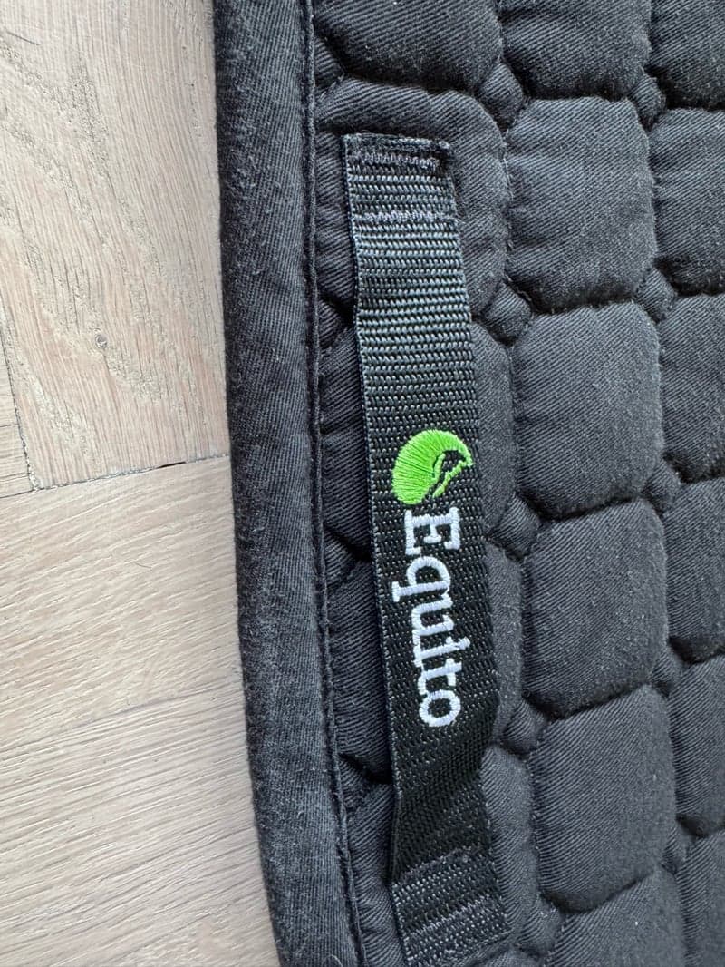 Image 3 of Svart schabrak från Equito