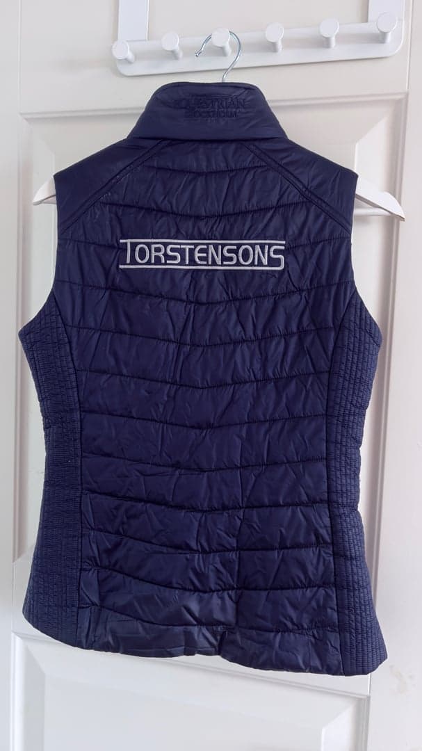Bild 1 av Mörkblå torstensons väst från Equestrian Stockholm 