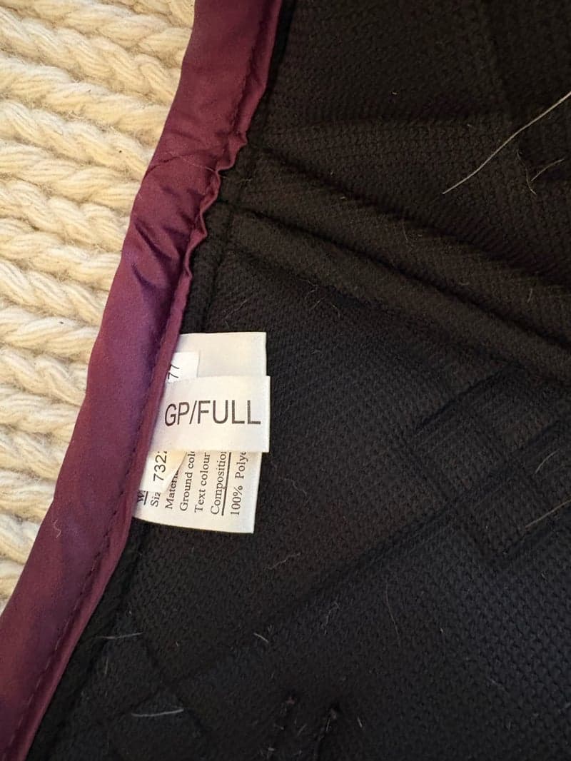 Bild 3 av Vinrött schabrak från COPPERFIELD