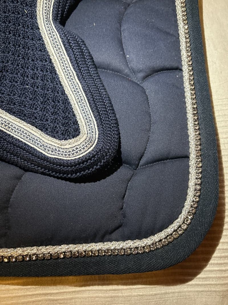 Bild 2 av Mörkblått anna scarpati dressyr schabrak