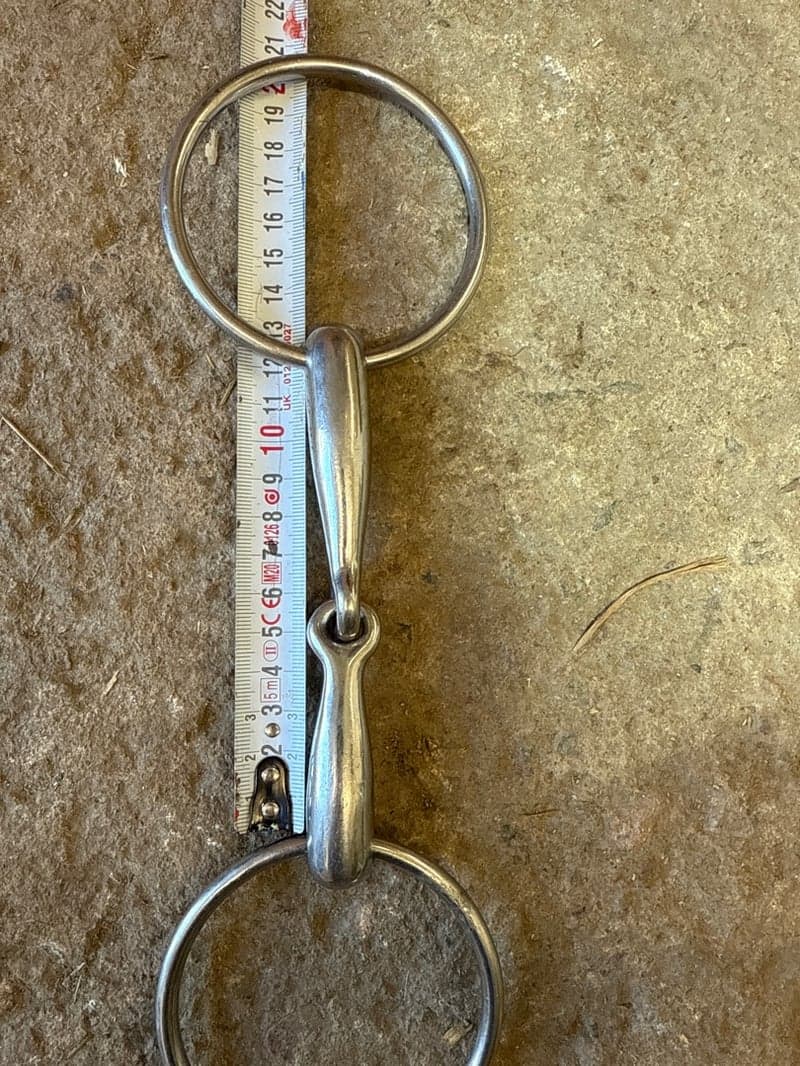 Image 2 of 2-delat bett 12cm