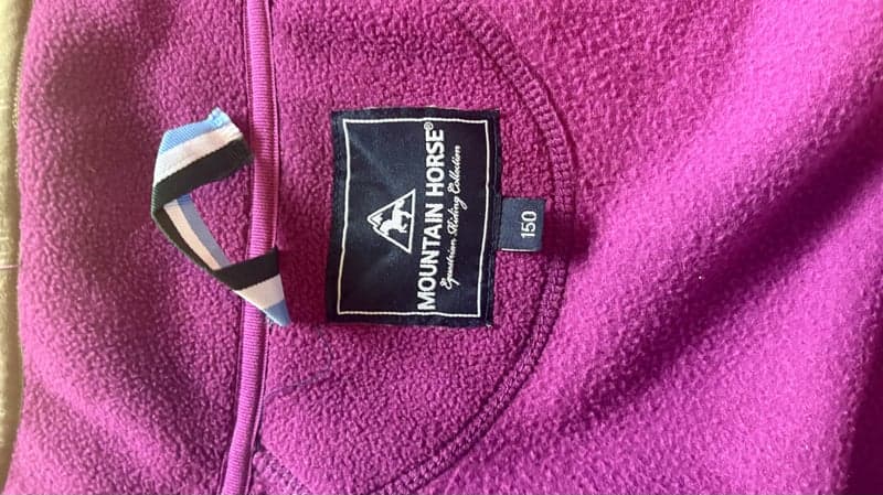 Bild 3 av Supersöt lila fleecetröja från mountain horse!