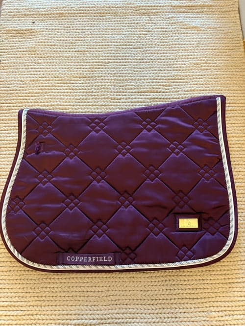 Bild av Vinrött schabrak från COPPERFIELD