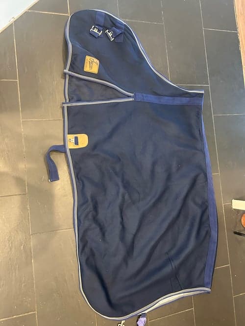 Bild av Mörkblå transporttäcke