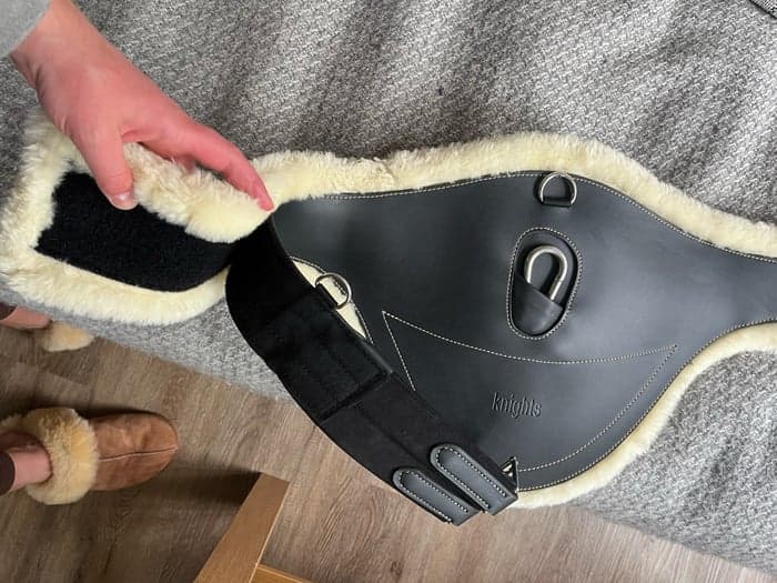 Media 2 av Svart sadelgjord från Knights