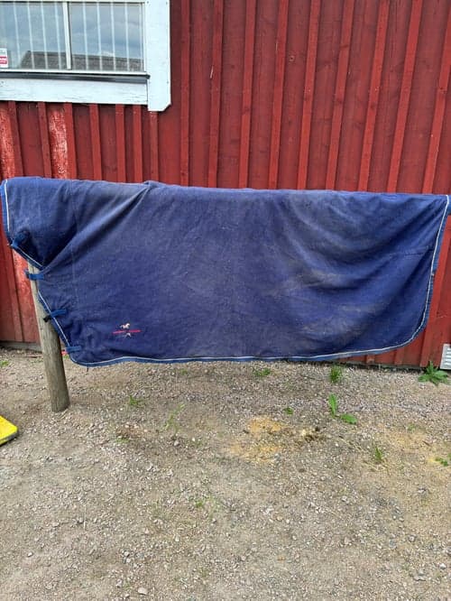 Image of Blått fleccetäcke