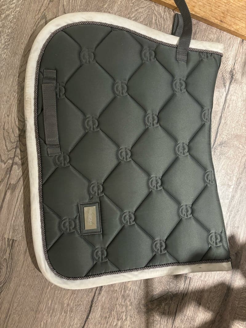 Bild 3 av Grönt schabrak från Equestrian Stockholm