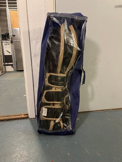 Bild av Svarta transportskydd från JH Collection