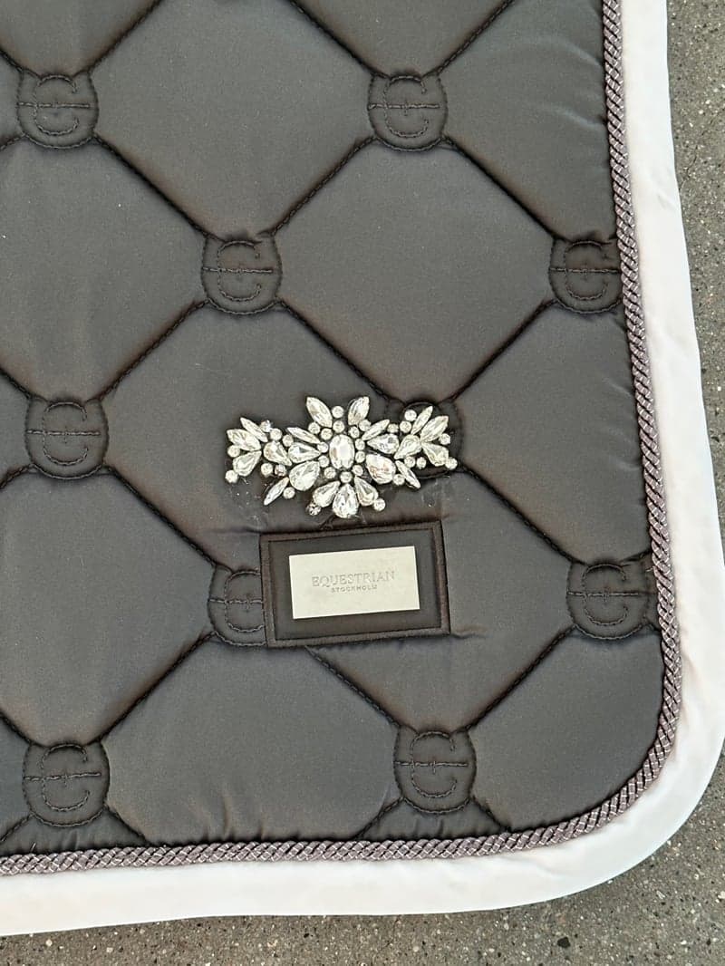Bild 3 av Mörkgrått schabrak från Equestrian Stockholm🩶