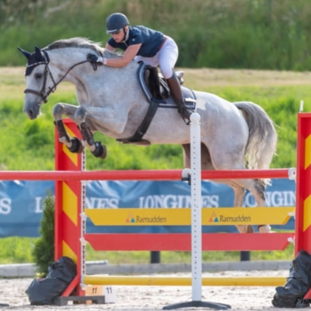 Image 1 of Cat's eye T