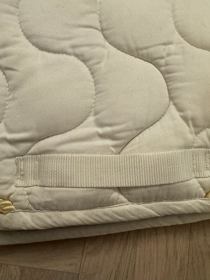 Media 4 av Beige schabrak