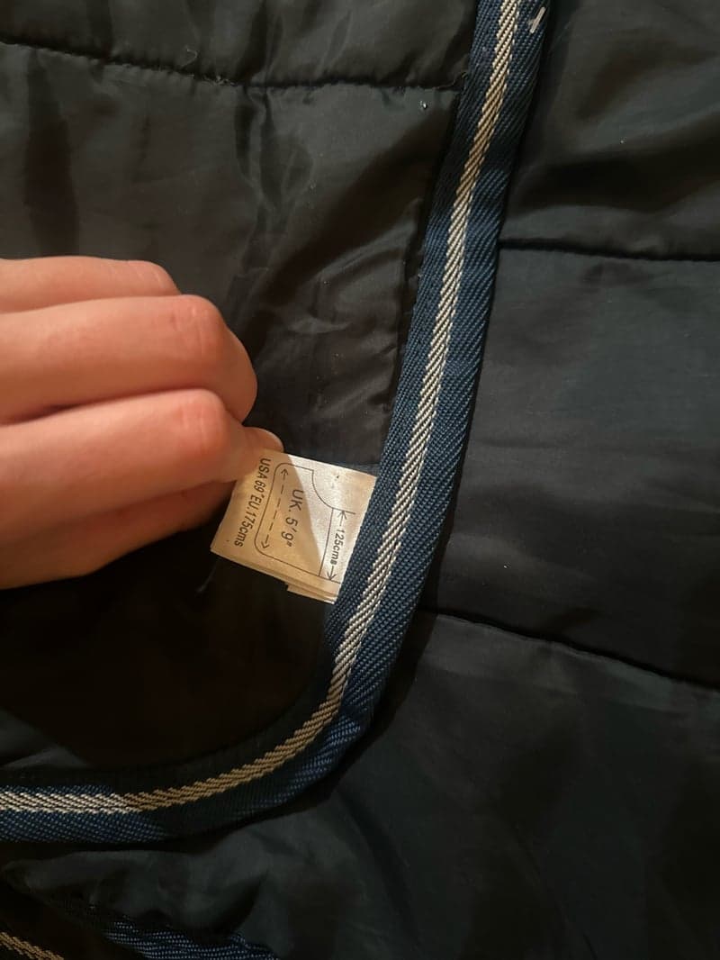 Image 4 of Mörkblått stalltäcke från Horseware