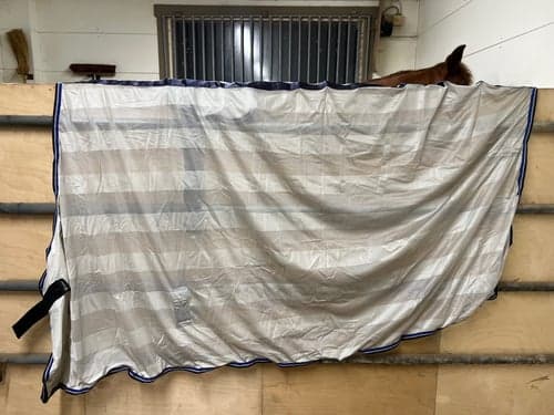 Bild av Vit svettäcke från fairfield 