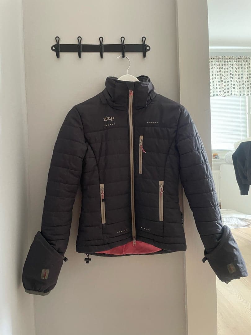 Bild 1 av Grå jaxka från uhip 