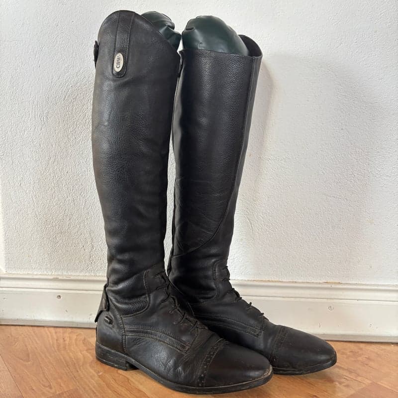 Bild 2 av Svarta ridstövlar från CRW