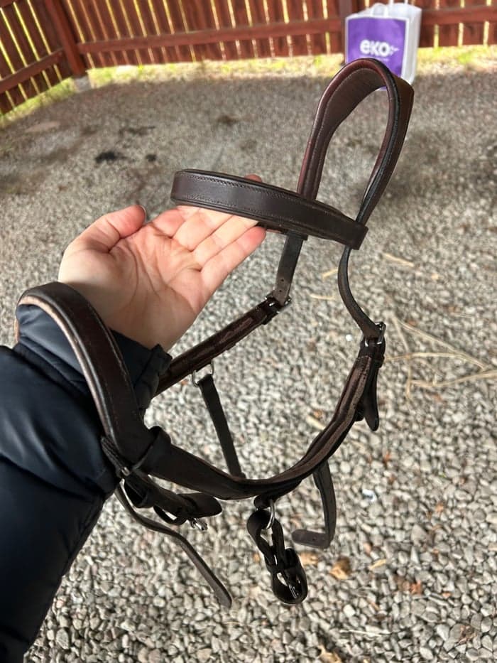 Media 2 av Brunt mikelem träns