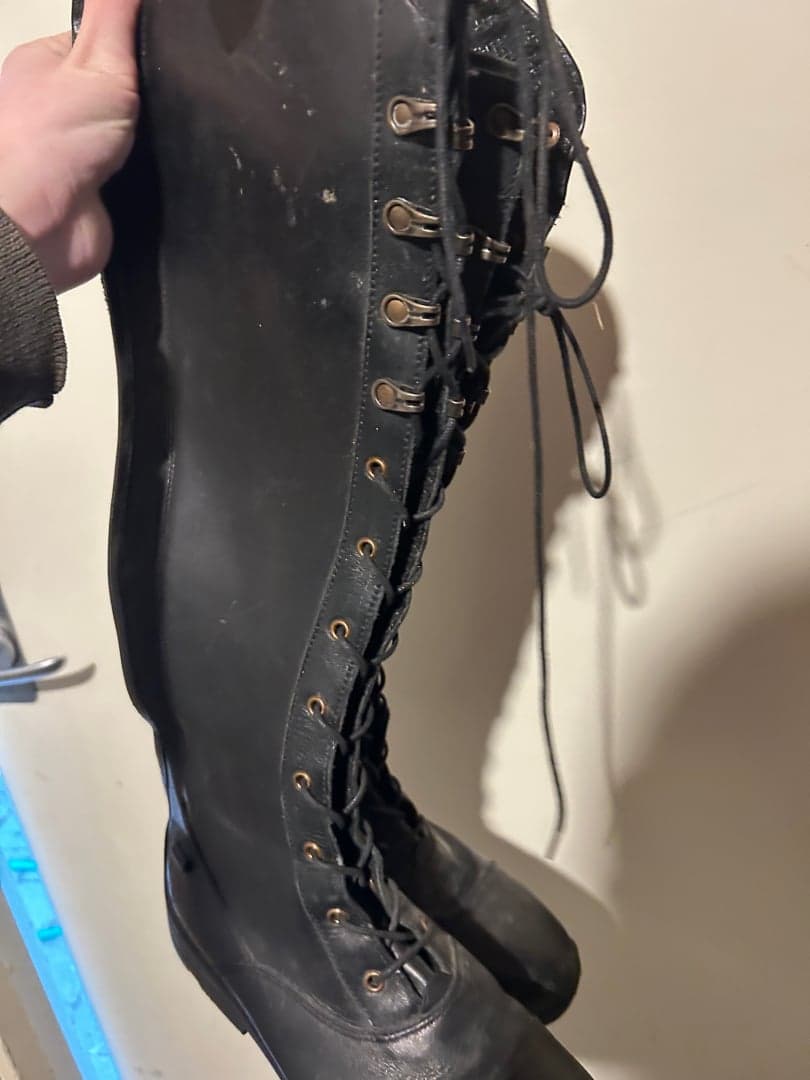 Bild 1 av Svarta ridstövlar