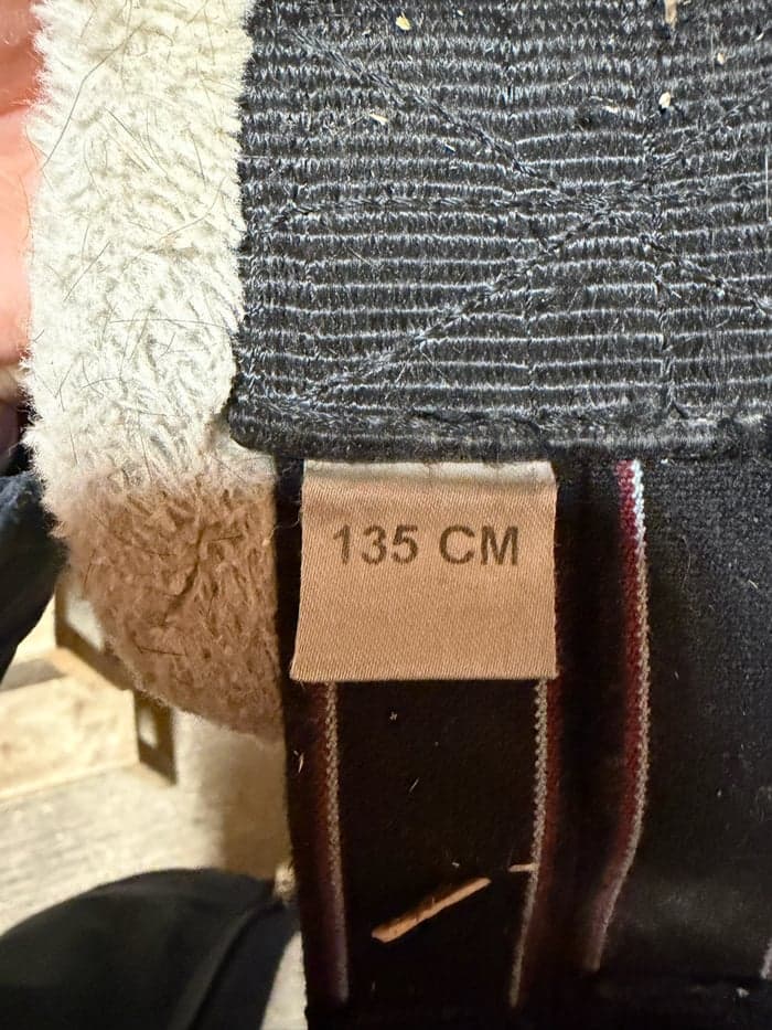 Media 4 av Svart sadelgjord 135