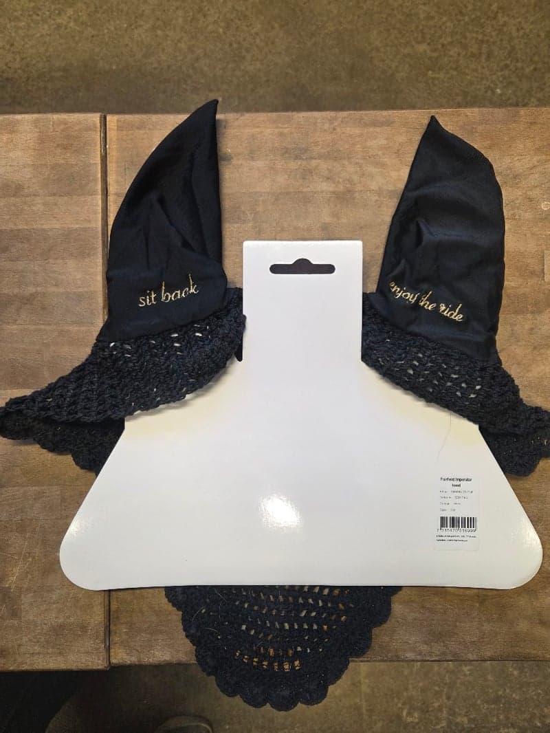 Bild 2 av Svartguldig luva från Equito