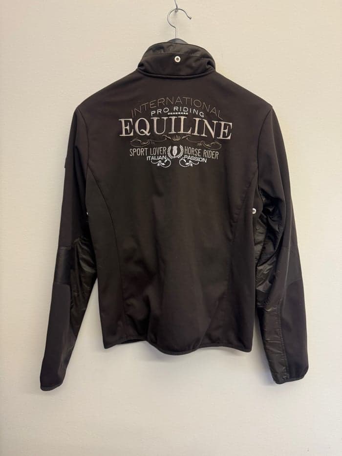 Media 2 of Brun ridjacka från Equiline