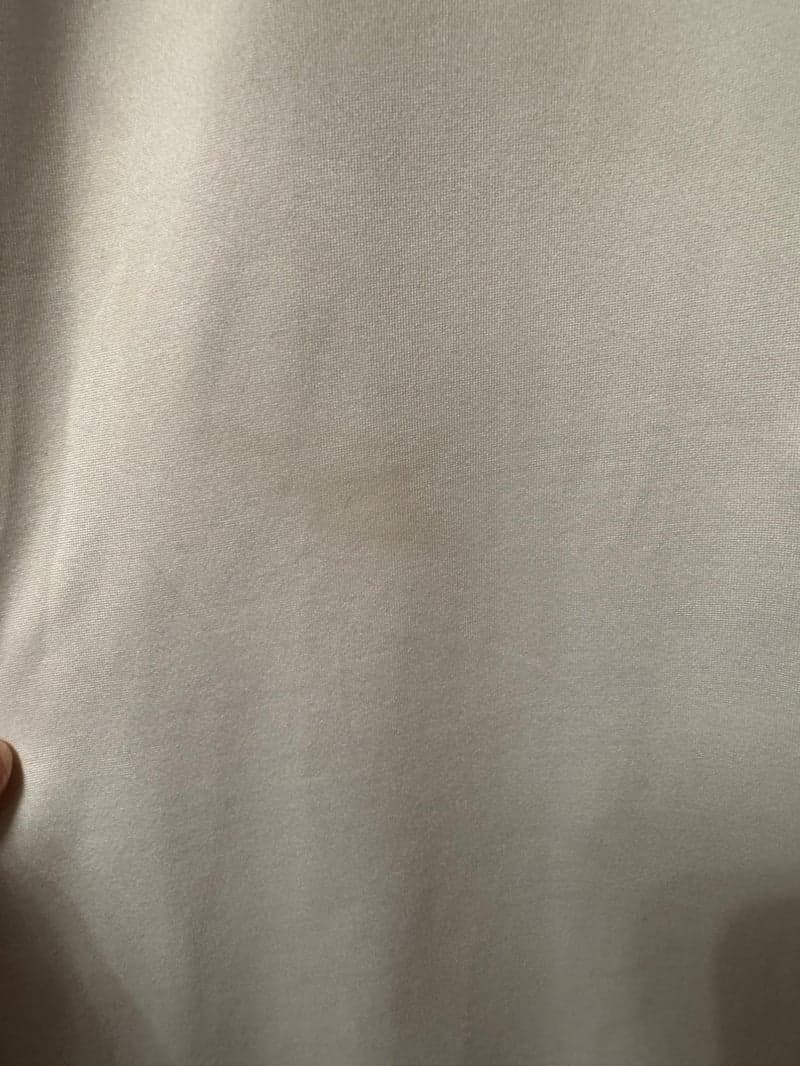 Bild 3 av Vit tävlingtröjs med spetsrygg