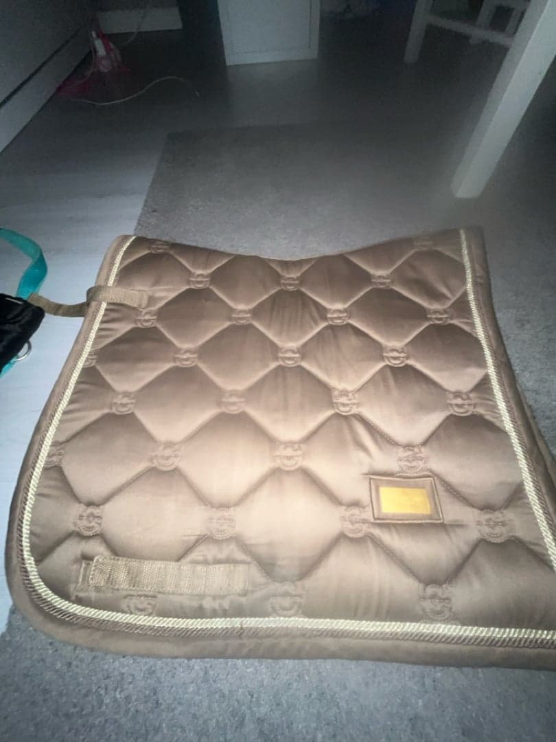 Bild 1 av Beiget schabrak