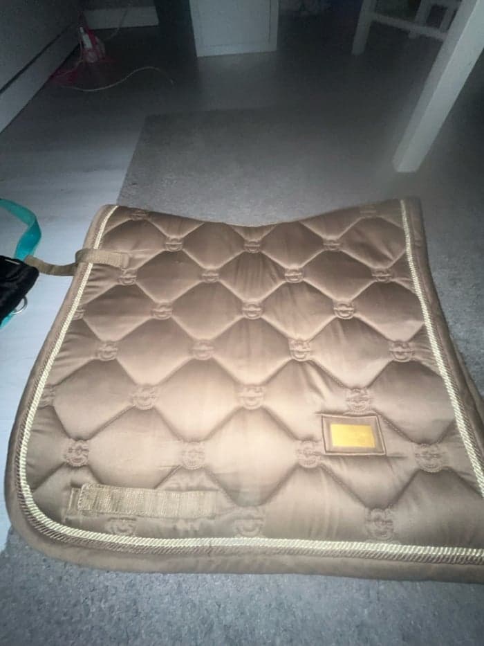 Media 1 av Beiget schabrak