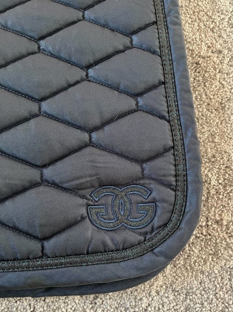 Bild 1 av Mörkblått schabrak med glitterkant