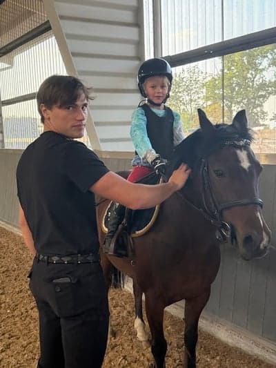 Inlägg 7 av Korsningshäst med titeln Florian och Musse hopptränar för Ingemar 