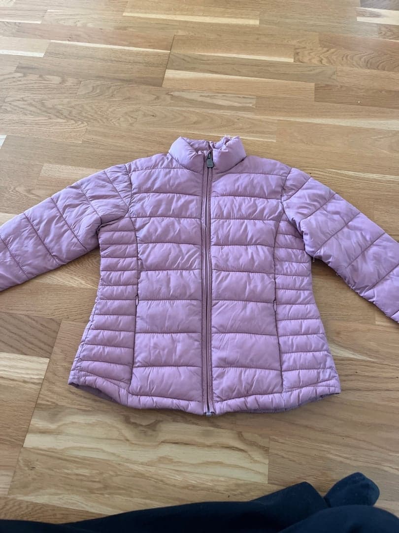 Bild 1 av Rosa lättviktsjacka