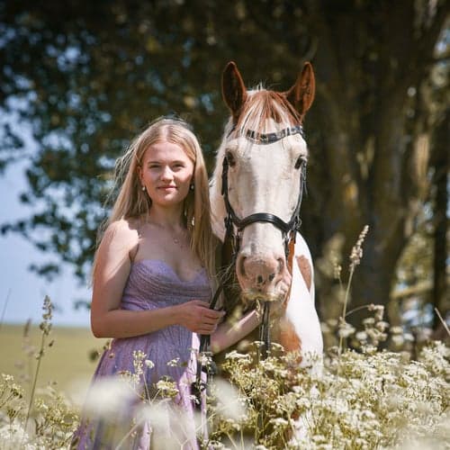 Profilbild av Ella Lindhake