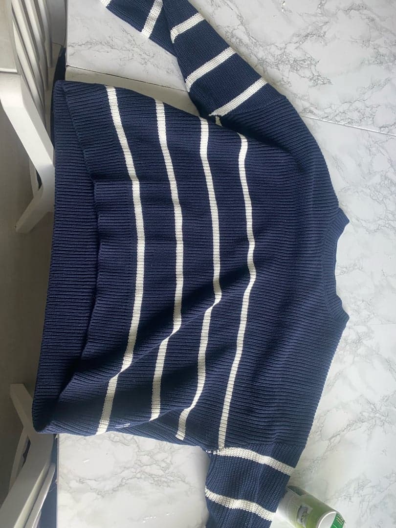 Image 1 of Stickad tröja Ines CRW