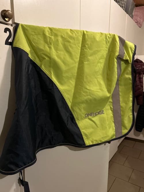 Bild av Gult och mörkblått utetäcke från ONEHORSE