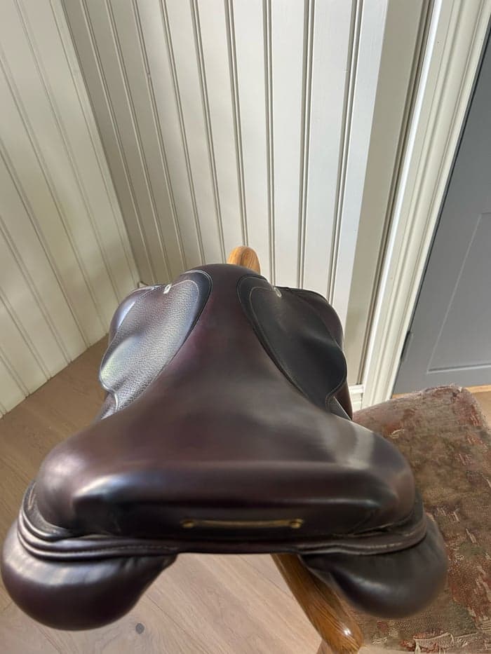 Media 5 of Brun CWD sadel