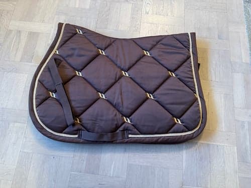 Bild av Back on Track Schabrak – Allround/Jump – Chestnut (Full)