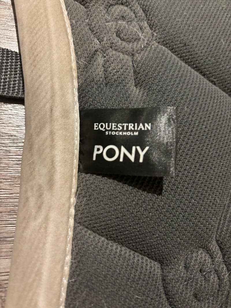 Bild 4 av Grönt schabrak från Equestrian Stockholm