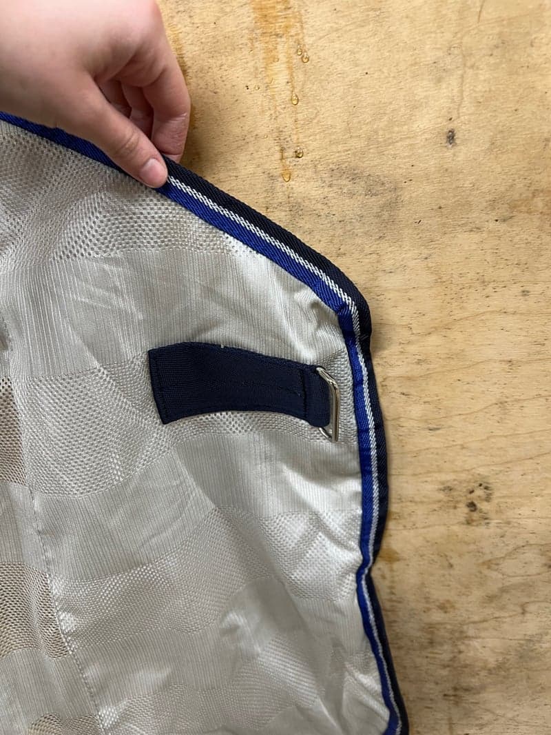 Bild 3 av Vit svettäcke från fairfield 