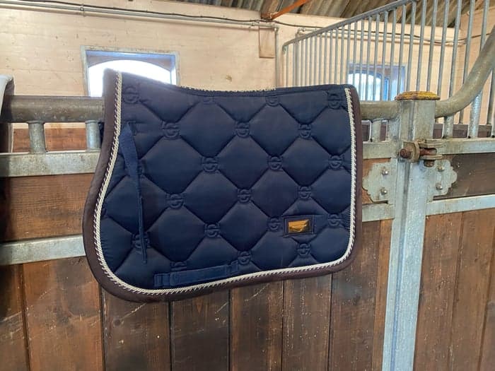 Media 5 av Equestrian Stockholm hopp-schabrak