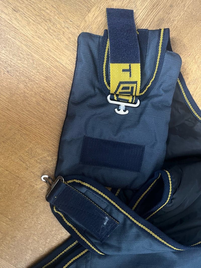 Bild 2 av Marinblått skrittäcke från Trinity