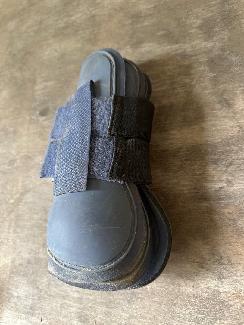 Bild 1 av Blåa benskydd