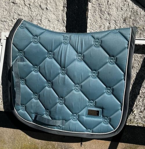 Bild av Blått Equestrian Stockholm COB