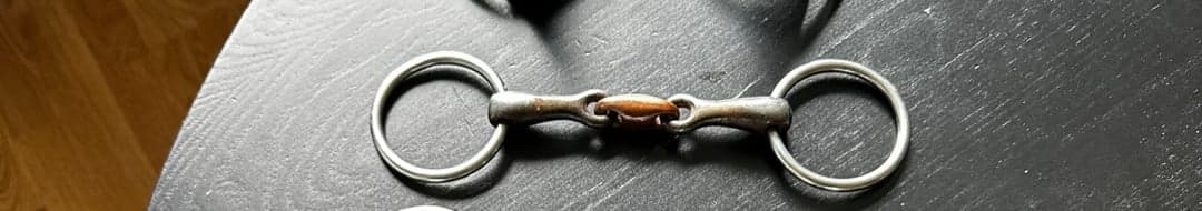 Image 1 of Bett med koppar del