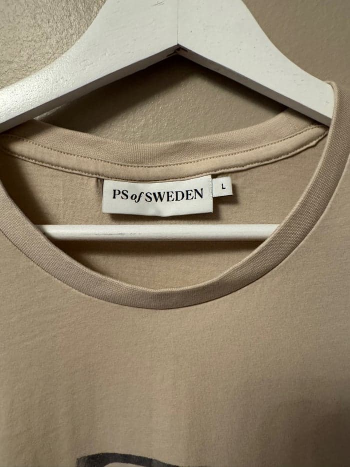 Media 2 av Beige t-shirt från PS of Sweden
