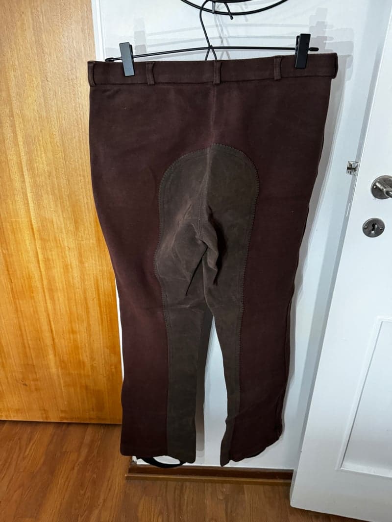Bild 2 av Bruna jodhpurs ridbyxor.