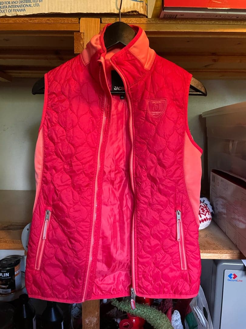 Bild 1 av Rosa lättviktsväst från Jacson