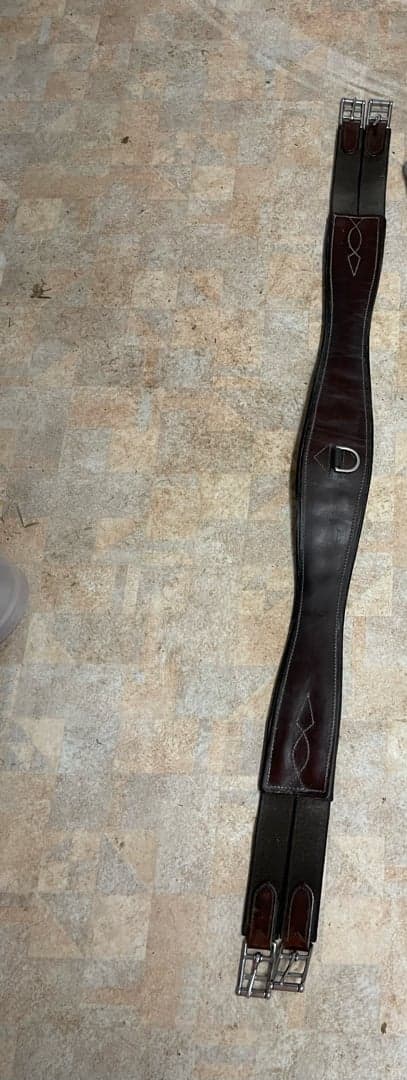 Image 1 of Brunt sadelgjord