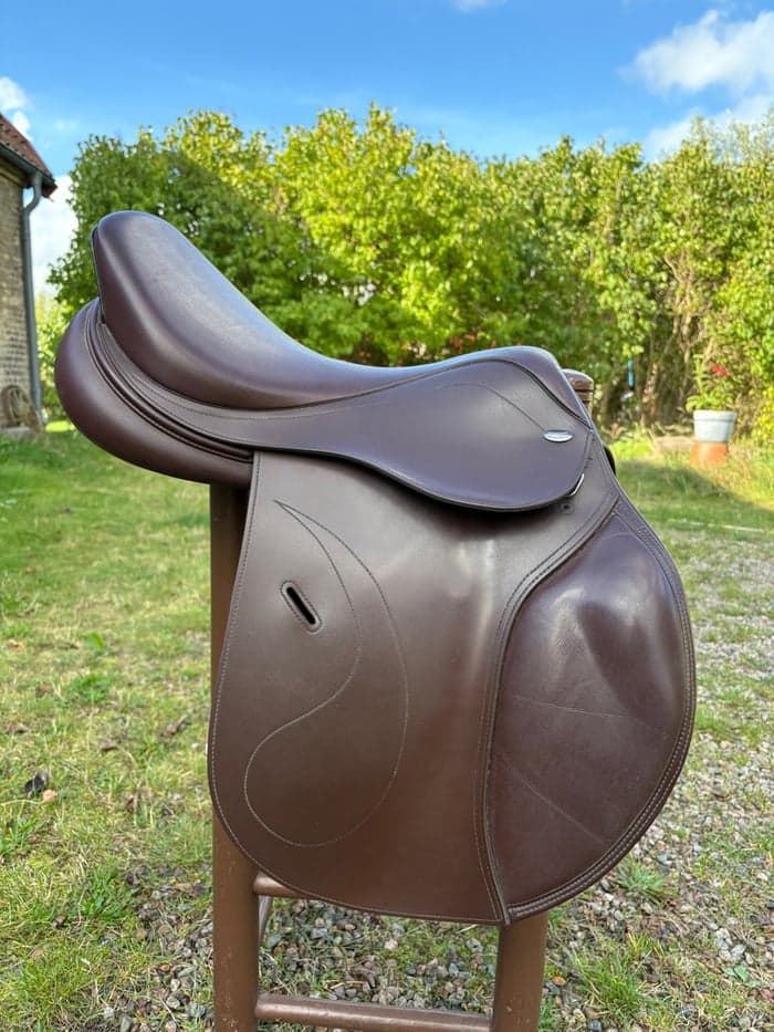 Media 1 av Brun sadel från Tekna