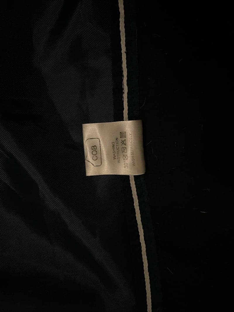 Bild 2 av Mörkblått stalltäcke från Farenheit