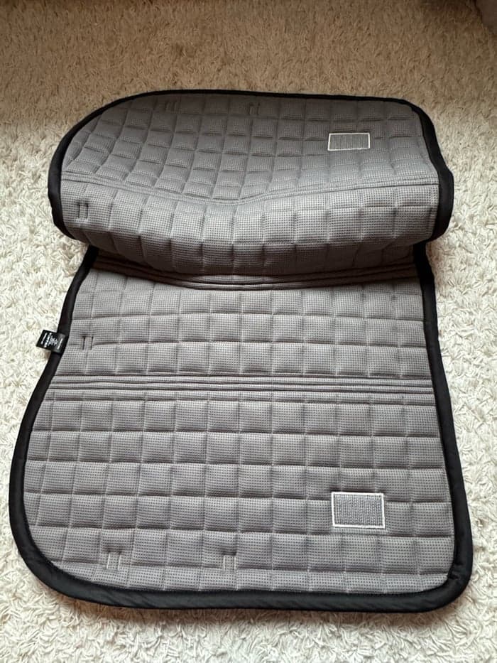 Media 2 av Sportive schabrak från Equestrian Stockholm